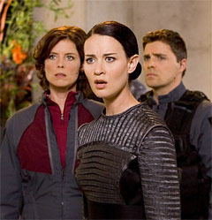 Kyla Anderson is Marine in Stargate Atlantis 2x05 "Condemned"