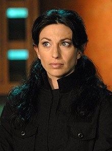 claudia_black_03.jpg